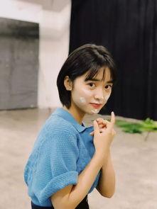 女配吃瓜娱乐圈文,娱乐圈女配的甜蜜瓜田之旅